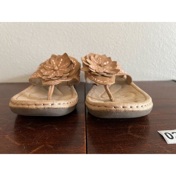 Cliffs By White Mountain Wedge Sandals Womens 9M Tan Floral Embellished Flip Flo - Picture 10 of 15